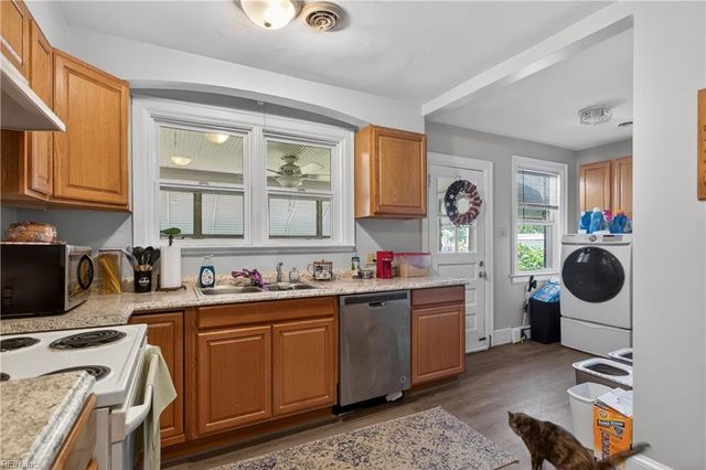 215 Riverside DR, Portsmouth, VA 23707