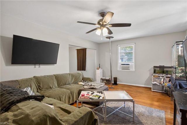 215 Riverside DR, Portsmouth, VA 23707