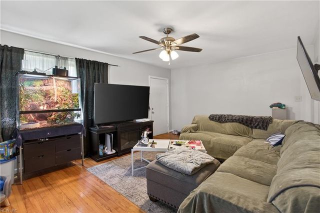 215 Riverside DR, Portsmouth, VA 23707
