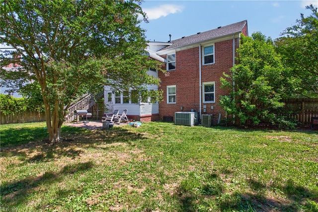 215 Riverside DR, Portsmouth, VA 23707