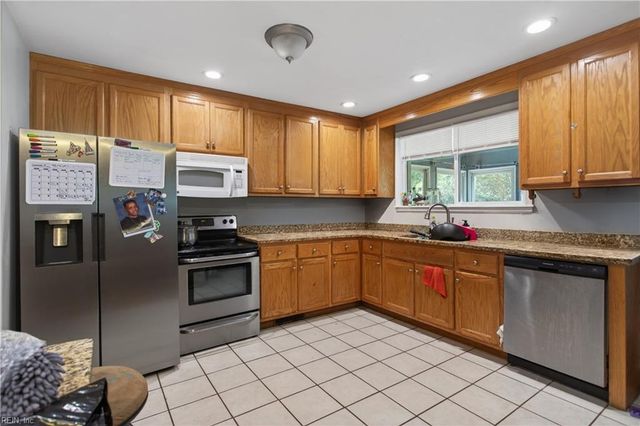 215 Riverside DR, Portsmouth, VA 23707