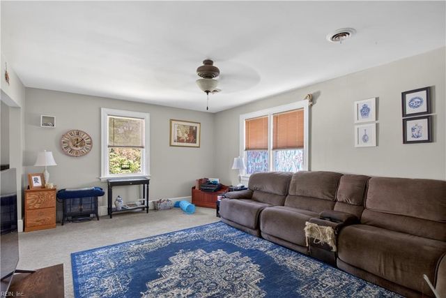 215 Riverside DR, Portsmouth, VA 23707