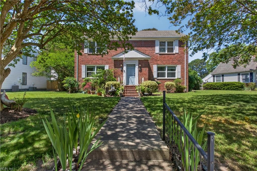215 Riverside DR, Portsmouth, VA 23707
