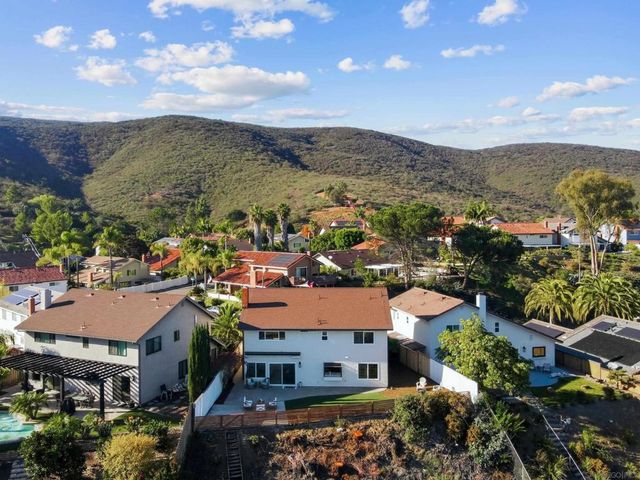 14463 Yukon, San Diego, CA 92129