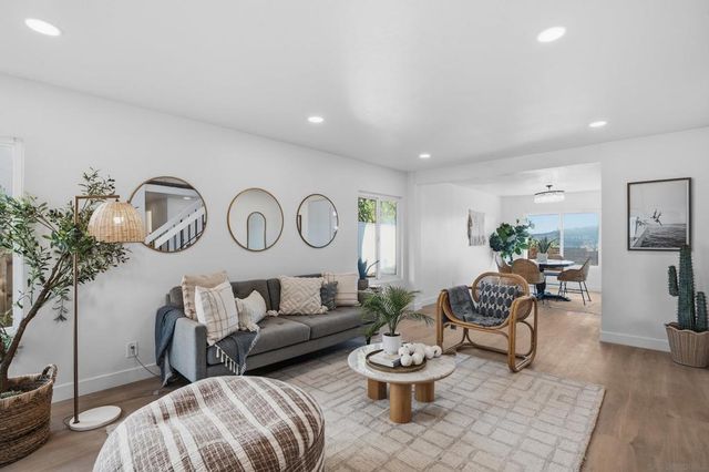 14463 Yukon, San Diego, CA 92129