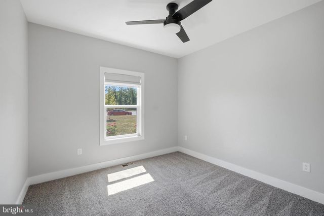 102 NUGGET WAY, Martinsburg, WV 25405