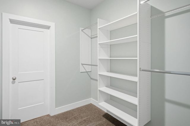 102 NUGGET WAY, Martinsburg, WV 25405