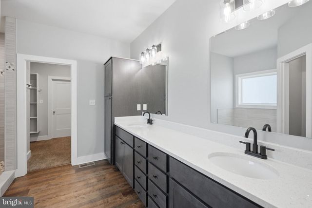 102 NUGGET WAY, Martinsburg, WV 25405