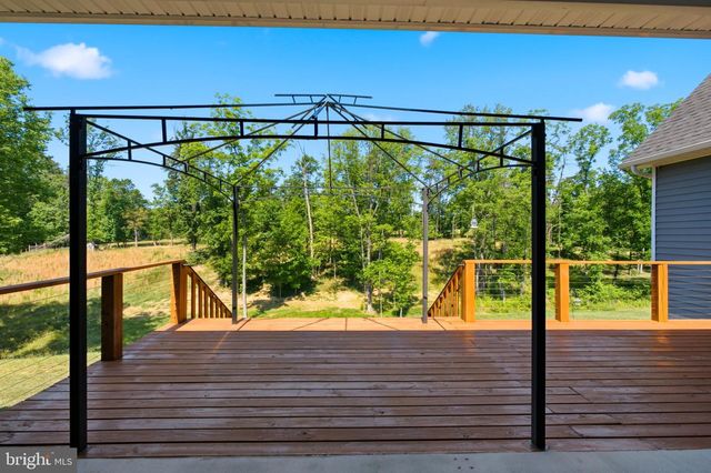 102 NUGGET WAY, Martinsburg, WV 25405