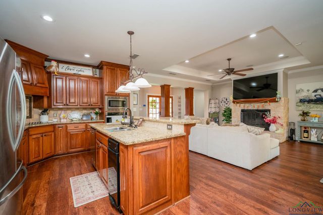 235 Roesch Rd, Hallsville, TX 75650