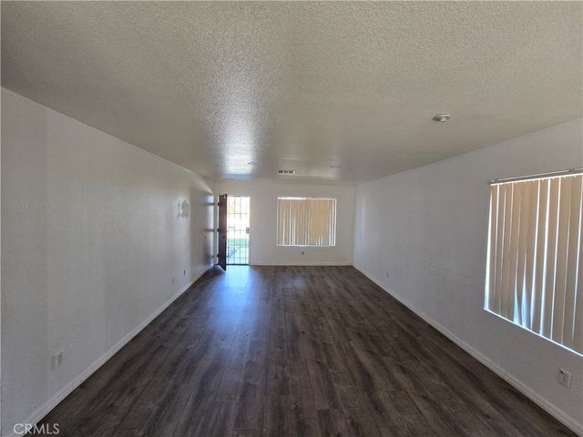 11721 Virginia, Adelanto, CA 92301