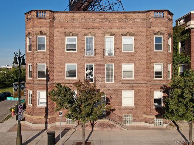 5764 Woodward Avenue, Detroit, MI 48202