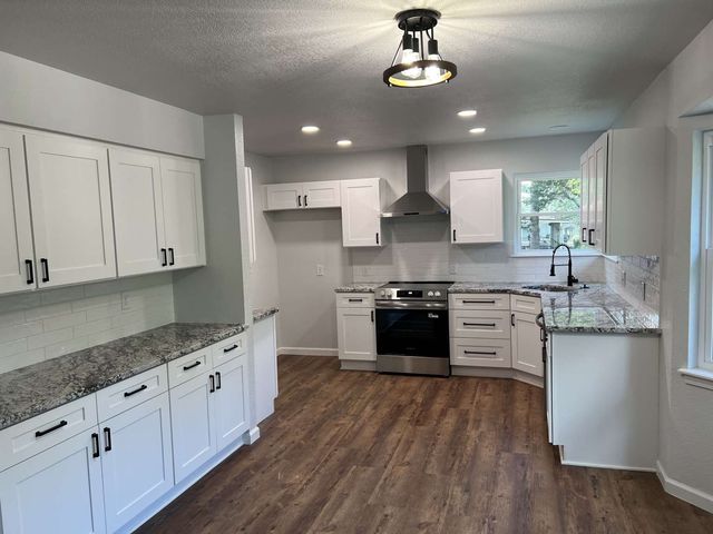 11509 W 64th Street, Sapulpa, OK 74066