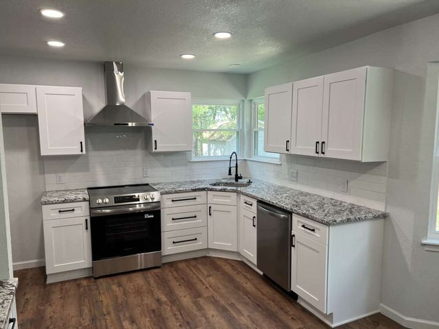 11509 W 64th Street, Sapulpa, OK 74066