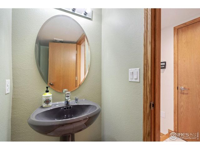 366 N Rim Rd, Livermore, CO 80536