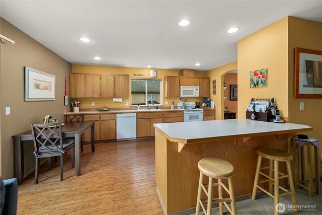 4632 Parker Road E, Sumner, WA 98390