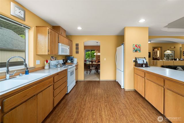 4632 Parker Road E, Sumner, WA 98390