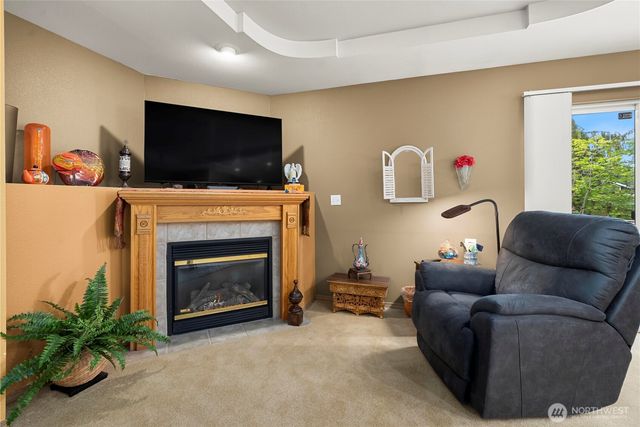4632 Parker Road E, Sumner, WA 98390