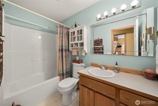 4632 Parker Road E, Sumner, WA 98390