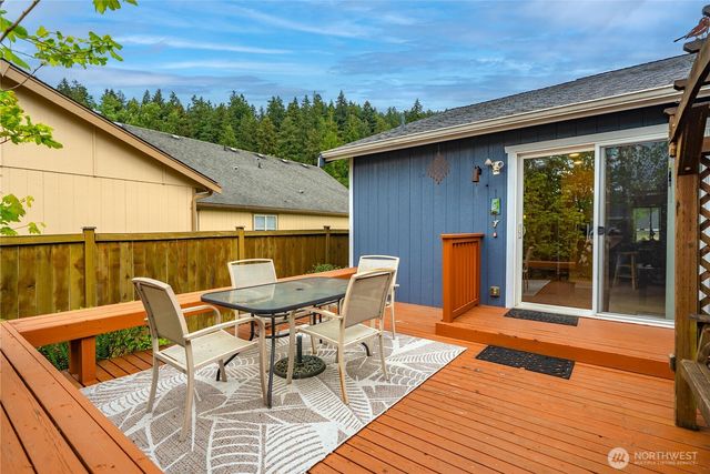 4632 Parker Road E, Sumner, WA 98390