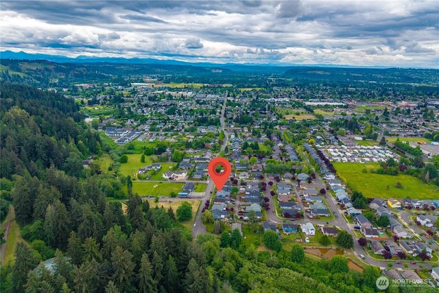 4632 Parker Road E, Sumner, WA 98390