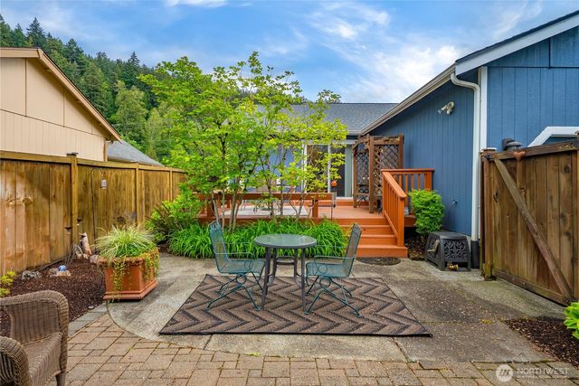 4632 Parker Road E, Sumner, WA 98390