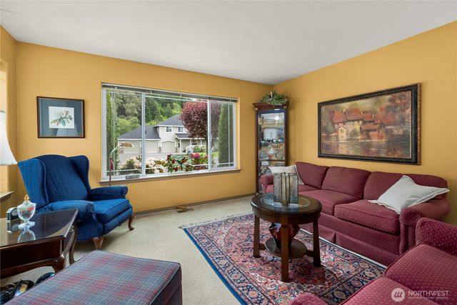4632 Parker Road E, Sumner, WA 98390