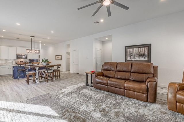 480 Westlake Landing, Conroe, TX 77304