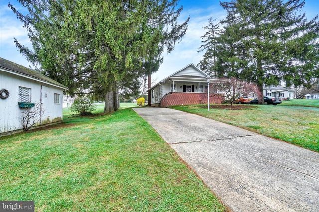 26 OAK ST, York, PA 17402