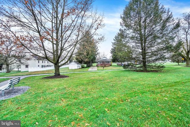 26 OAK ST, York, PA 17402