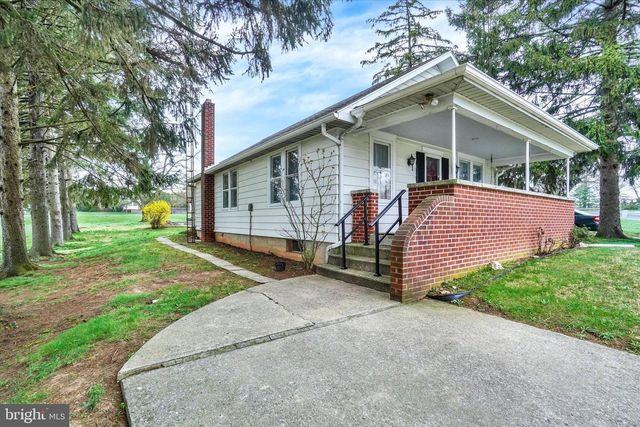 26 OAK ST, York, PA 17402