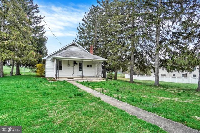 26 OAK ST, York, PA 17402