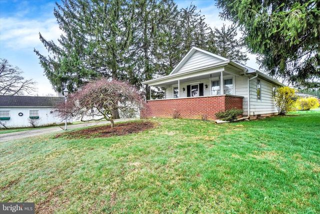 26 OAK ST, York, PA 17402