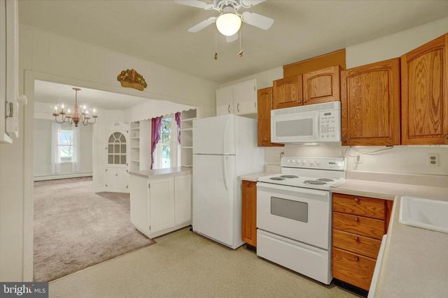 26 OAK ST, York, PA 17402