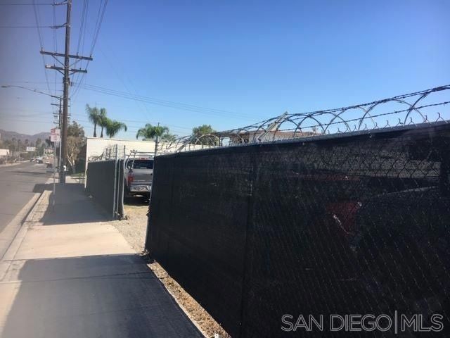 927 W Main Street, El Cajon, CA 92020