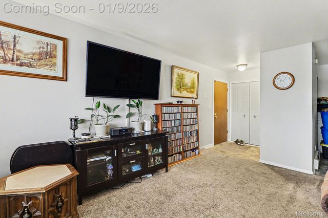 21440 Beaconsfield Street, St. Clair Shores, MI 48080