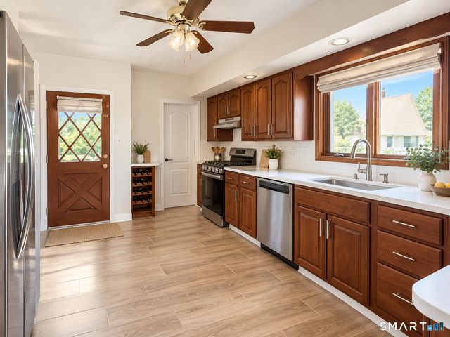 1691 West Broad Street, Stratford, CT 06615