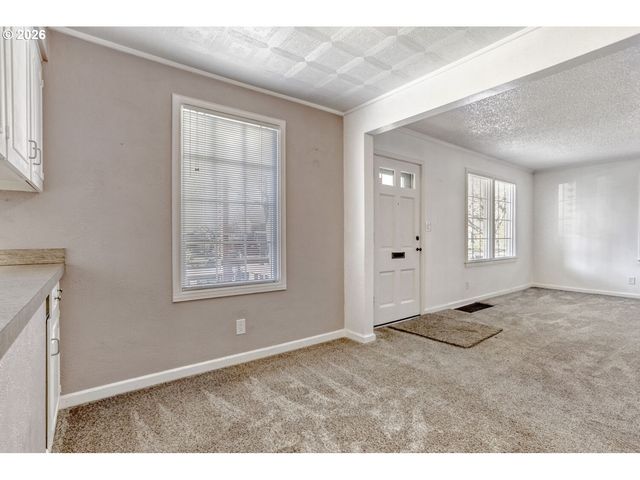 7354 N WAYLAND Ave, Portland, OR 97203