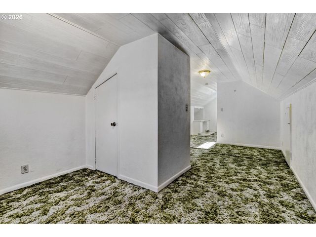 7354 N WAYLAND Ave, Portland, OR 97203