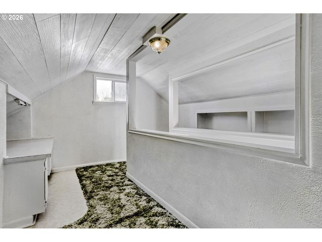 7354 N WAYLAND Ave, Portland, OR 97203