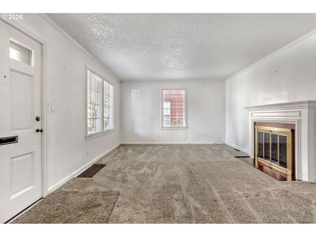 7354 N WAYLAND Ave, Portland, OR 97203