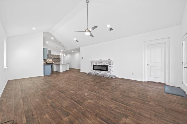 20367 Tembec Dr, New Caney, TX 77357