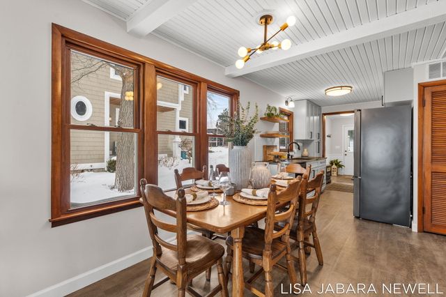 1738 Waukazoo Drive, Park Twp, MI 49424