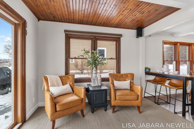 1738 Waukazoo Drive, Park Twp, MI 49424