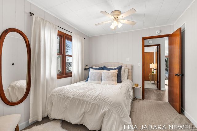 1738 Waukazoo Drive, Park Twp, MI 49424