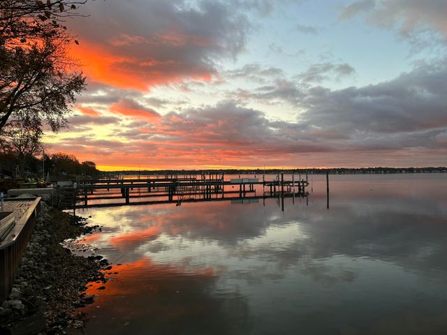 1738 Waukazoo Drive, Park Twp, MI 49424