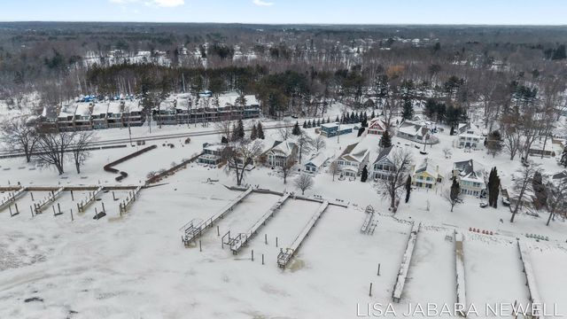 1738 Waukazoo Drive, Park Twp, MI 49424