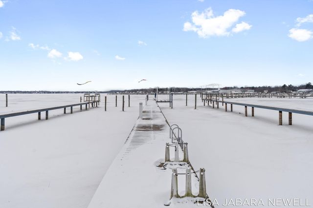 1738 Waukazoo Drive, Park Twp, MI 49424