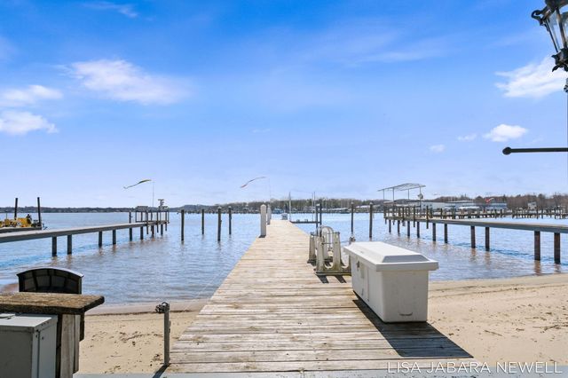 1738 Waukazoo Drive, Park Twp, MI 49424