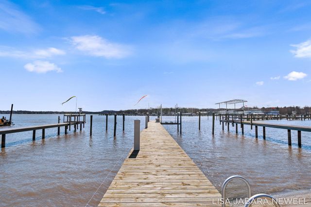 1738 Waukazoo Drive, Park Twp, MI 49424